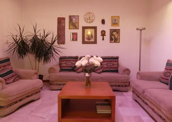 Cozy Private Hostel *