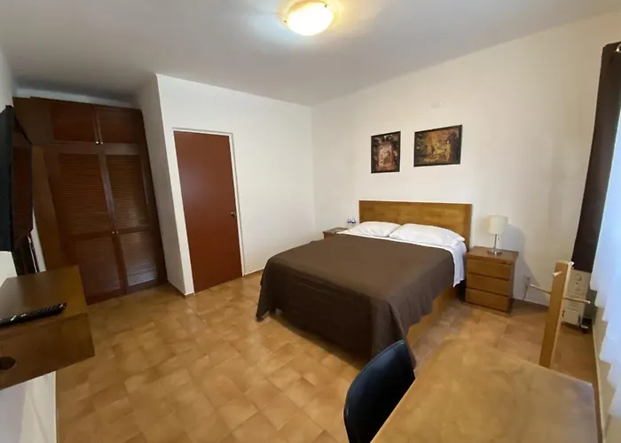 Cozy Private Hostel *